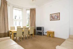 2 bedroom Ground Flat to rent